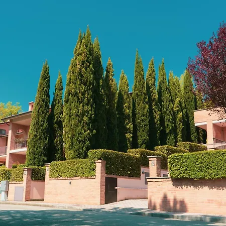Nyaraló In A With Swimming Pool